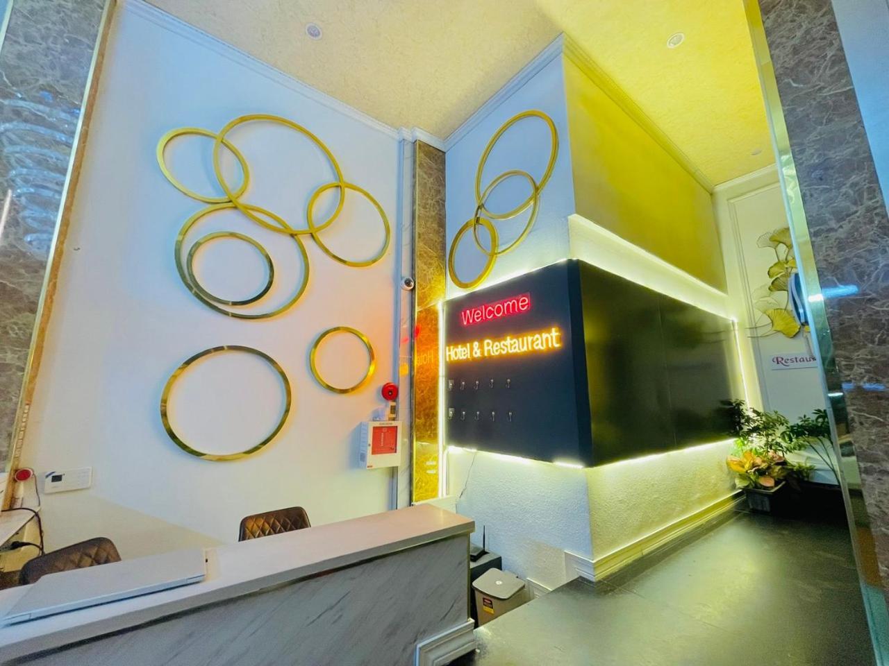 King Hotel Kitchen Хошимин Экстерьер фото