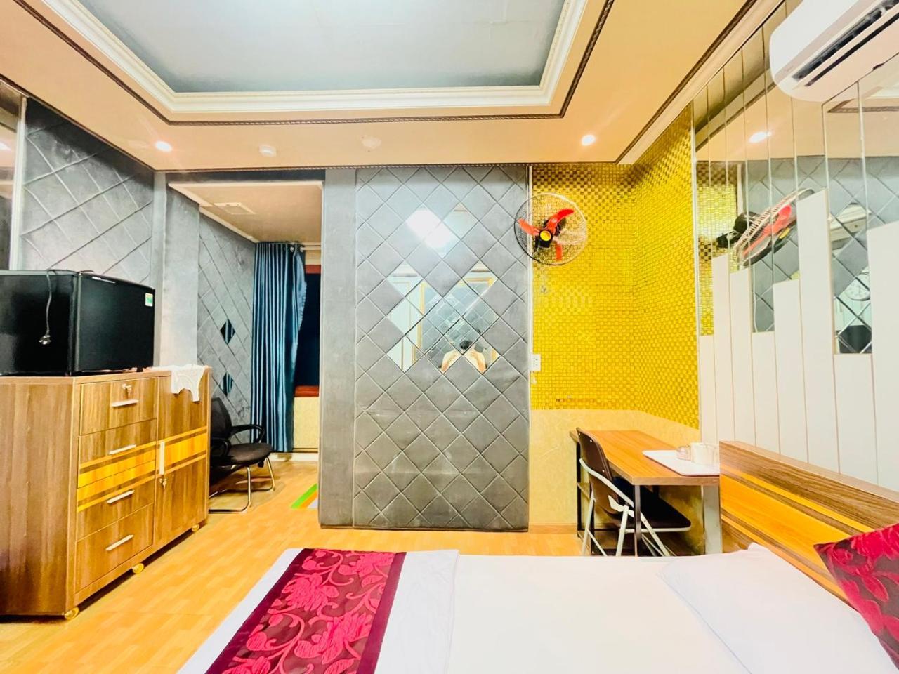 King Hotel Kitchen Хошимин Экстерьер фото